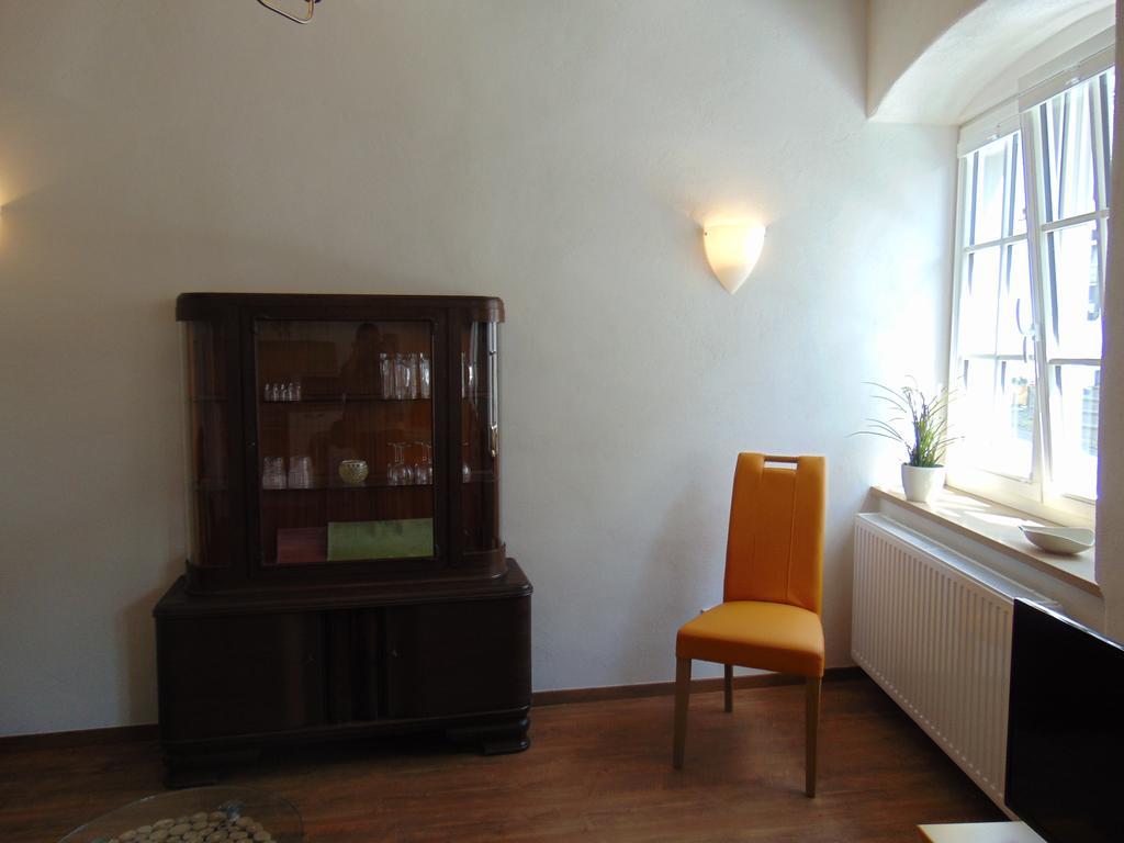 Ferienwohnung Bergblick /Moseltal 부르겐 외부 사진
