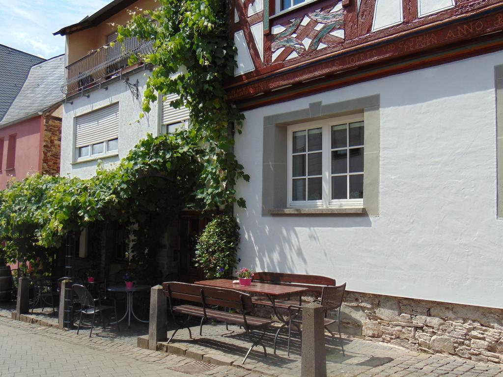 Ferienwohnung Bergblick /Moseltal 부르겐 외부 사진